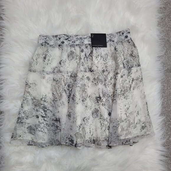 Banana‎ Republic Factory Women's Snakeskin Printed Mini Chiffon Tiered Skirt 2 - Picture 6 of 8